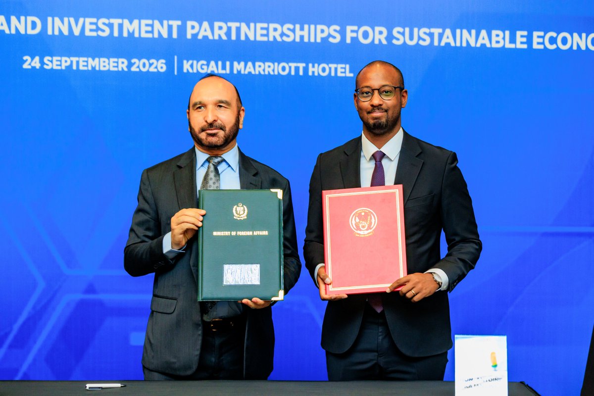 RDBrwanda's tweet photo. At the Rwanda-Pakistan Investment Forum 2026, @AKajangwe, @RwandaTrade Minister and H.E Naeem Khan, Pakistan's High Commissioner to Rwanda, signed a Memorandum of Understanding on Trade to strengthen bilateral trade and economic cooperation between Rwanda and Pakistan.

The agreement will support greater trade facilitation, stronger business-to-business partnerships, joint ventures, and collaboration across sectors including manufacturing, textiles and apparel, agriculture, tourism, and transport.

#InvestInRwanda