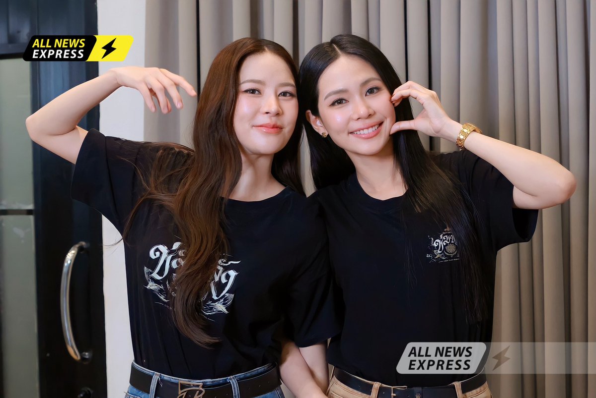 ALLNewsEXPRESS1's tweet photo. #puinoonbint ถ้าหมวดภีมคือคู่บุญที่แม่ครูรอคอย ปุยนุ่นก็คือคู่บุญที่บิ๊นท์รอคอยเหมือนกัน !! 

📌https://t.co/2dqalZytUp
20.00 น. วันนี้ทาง YouTube AllnewsExpress  “ปุยนุ่น - บิ้นท์” ชวนกันมาเม้าท์แฟ่ดตอกย้ำความปังของ ซีรีส์ “ข่มขลัง” (Khom Khlang The Series)  กดติดตาม กดแจ้งเตือนรอเลยย!! 

#Bintsireethorn #Puinoonwrsr
#ปุยนุ่นบิ๊นท์ #puinoonbint
#KhomKhlangTheSeries