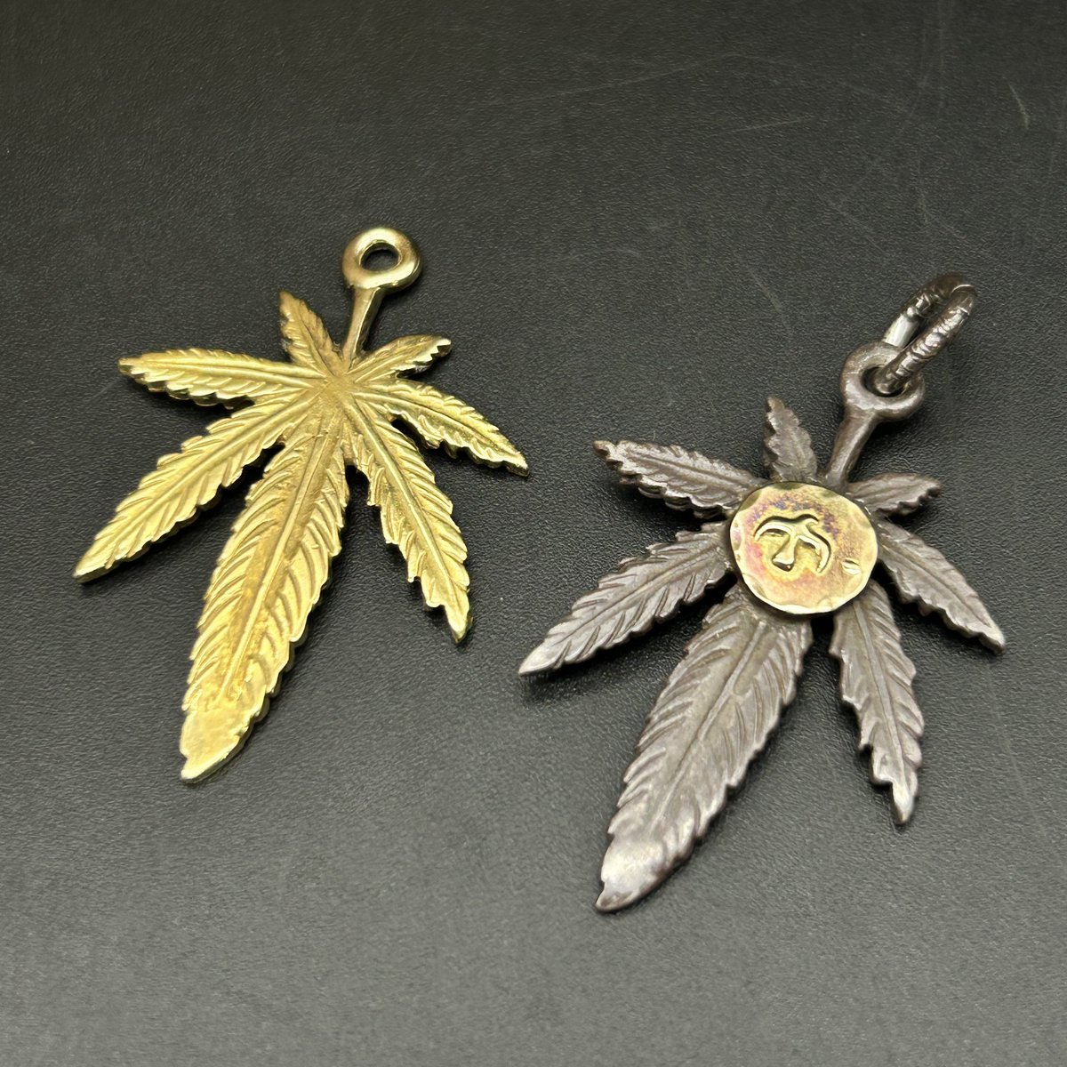 SilverRinkan's tweet photo. 【COMING SOON】

お買取させていただきました！
近日入荷の予定です✨

お問い合わせは↓

公式LINE https://t.co/PK2p46lh21
TEL 03-5413-7607

#ゴローズ ＃goros #買取 ＃原宿 ＃高橋吾郎 https://t.co/kV6u43trxb