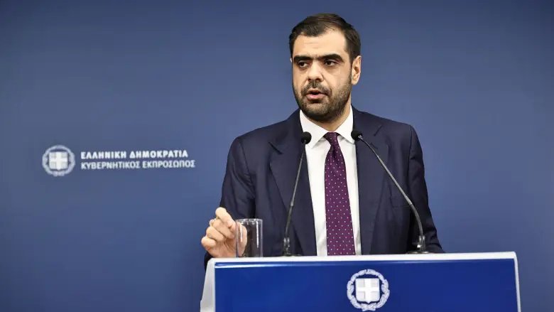 elenasagiadinou's tweet photo. ‼️Μαρινάκης: Στις 30/09 οι ανακοινώσεις για τα καύσιμα κίνησης και στις 14/10 για το πετρέλαιο θέρμανσης https://t.co/grqXhUOzB0 https://t.co/B04RdWRh3Z