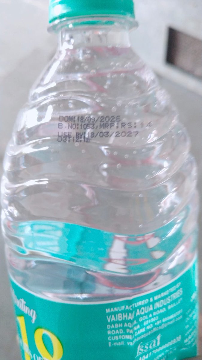 QRTNCR's tweet photo. @Anubhav_sin07 @RailMinIndia @drmprayagrajnc @AshwiniVaishnaw @CPRONCR @SpokespersonIR Dabh is an approved water brand, in surprise inspection details  found at bottle,.
A detailed inquiry has also been ordered to examine the matter thoroughly. https://t.co/be03S97F8i
