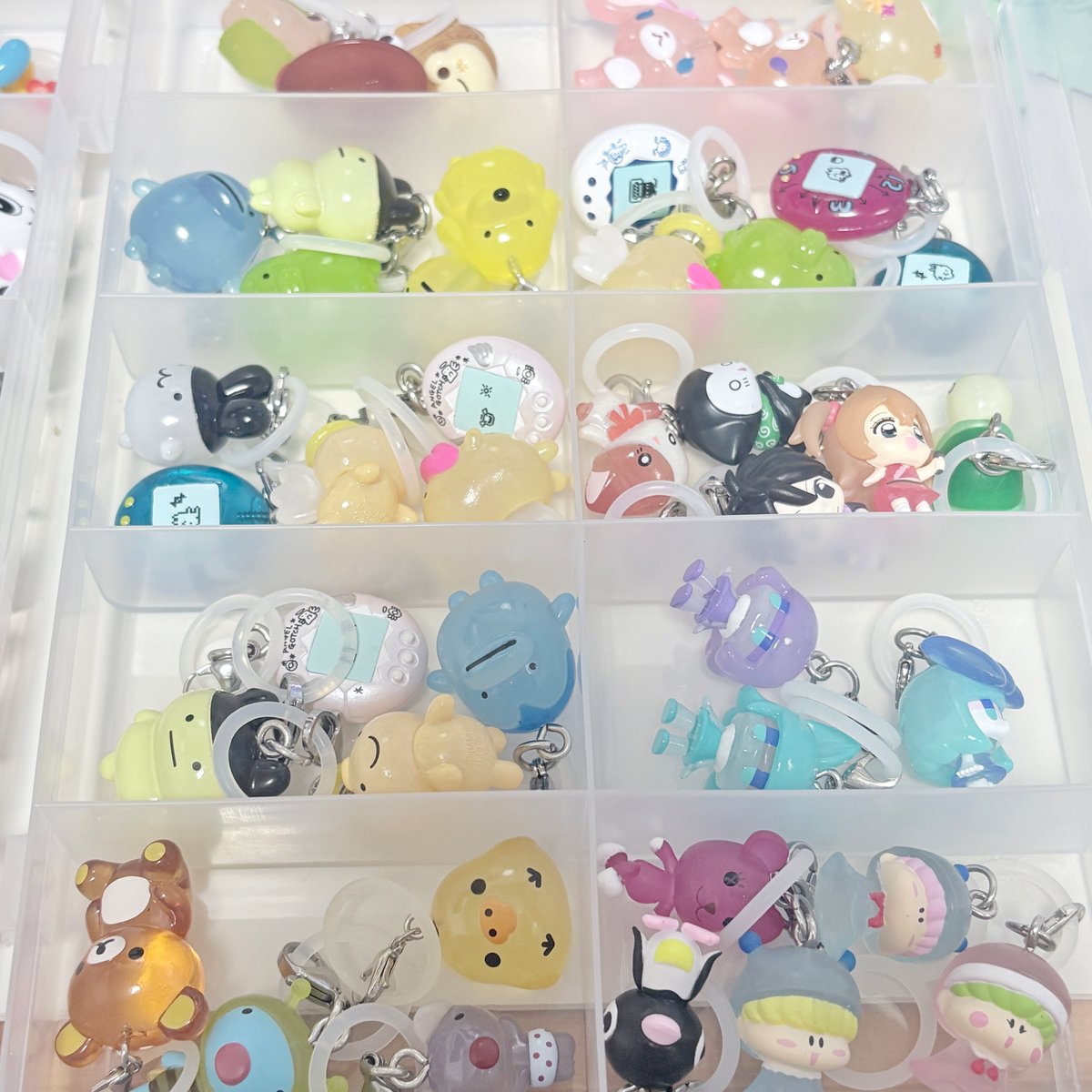 mochi_squisy's tweet photo. シュガバニのカップケーキチャームゲットした💞
ついでに集めてためじるしを種類ごとに分けた✌︎ https://t.co/iGAExPB5ue