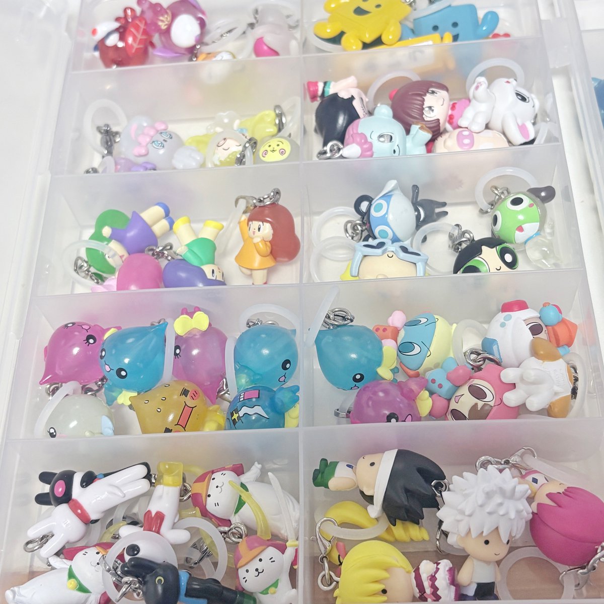 mochi_squisy's tweet photo. シュガバニのカップケーキチャームゲットした💞
ついでに集めてためじるしを種類ごとに分けた✌︎ https://t.co/iGAExPB5ue