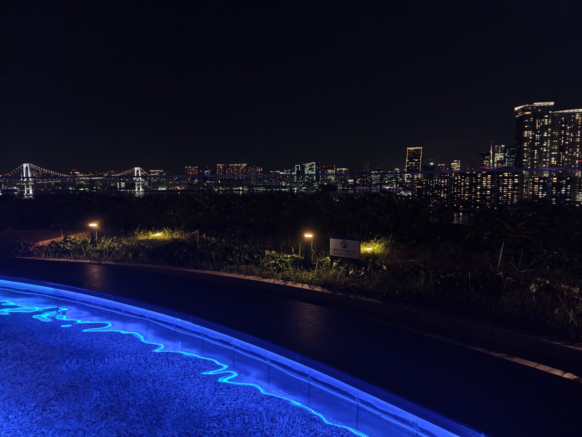 Mark_Andrew_ca's tweet photo. 足湯しながら夜景鑑賞ですわー https://t.co/PTJRMHj3yX