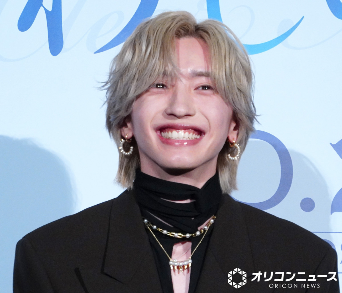 oricon's tweet photo. なにわ男子・道枝駿佑
“恋愛手練れ”な役との違い明かす🗣️
「全然モテない」

水沢林太郎「よく言うよね」😂
共演者から総ツッコミ‼️

#うるわしの宵の月
@uruwashi_movie

https://t.co/ngyTdv3hmH https://t.co/cczpJOKgr2