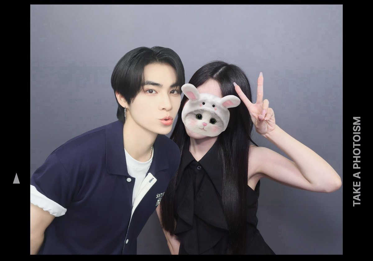 11o2zi's tweet photo. シャオジュンとのデートプリに成功 https://t.co/JhoS2vqqa1