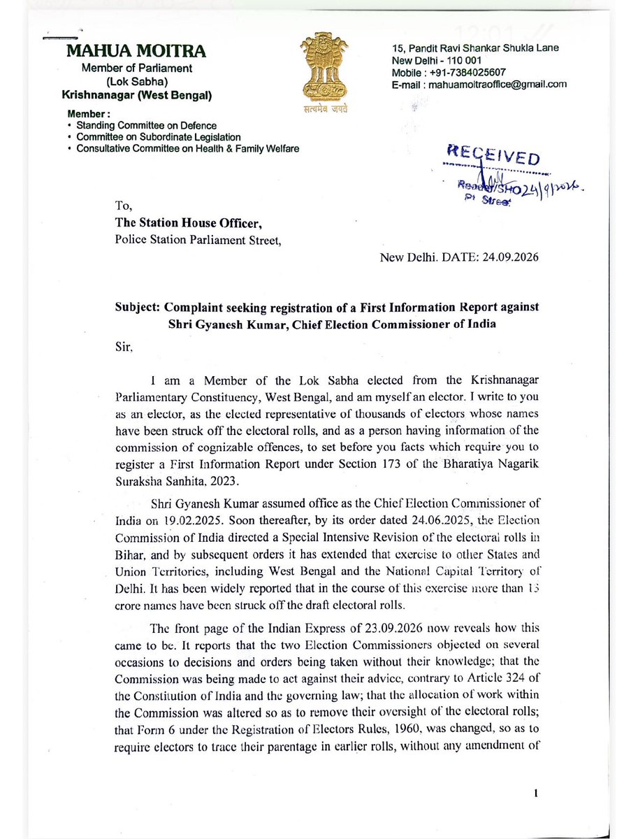 MahuaMoitra's tweet photo. Gyanesh Chor Kumar is rogue agent who acted without consent of other 2 ECs. Disenfranchising genuine voters is not official duties. He cannot enjoy immunity. He needs to be prosecuted. Simple. https://t.co/YKFp8OgV5h