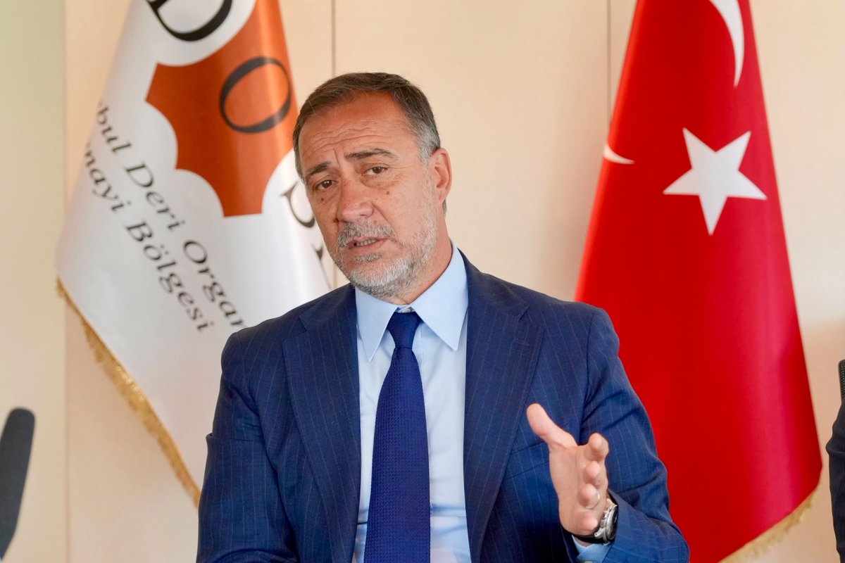 BBvolkanyilmaz's tweet photo. 📍Tuzla

Şehrimizde, üretimin ve istihdamın ana aktörlerinden olan organize sanayi bölgeleri (OSB) ile görüş alışverişinde bulunmaya devam ediyoruz.

Bu kapsamda, İstanbul Deri Organize Sanayi Bölgesi'ni (İDOSB) ziyaret ederek Yönetim Kurulu Başkanı Sn. Celal Kopuz ve değerli yönetimiyle verimli bir görüşme gerçekleştirdik.

Sanayimizin mevcut durumu, OSB'lerimizin büyüme hedefleri ve sektör temsilcilerimizin talepleri üzerine istişarelerde bulunduk.

Misafirperverlikleri ve samimi ilgilerinden dolayı İDOSB ailesine teşekkür ederim.