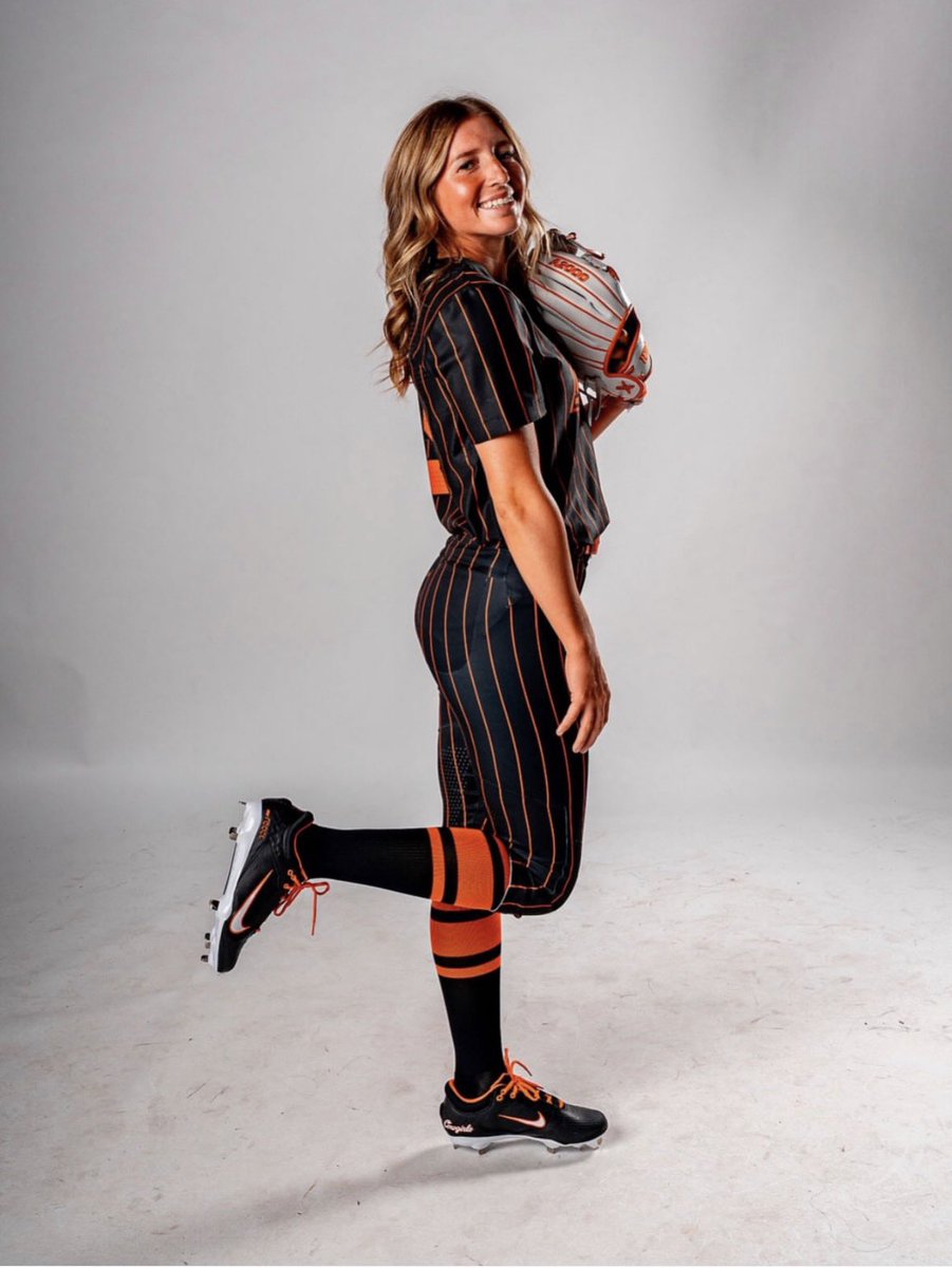 rmcafee8's tweet photo. Rhymee Rutherford, one of the best outfielders in the ‘28 class, has committed to Oklahoma State

Rutherford, who is from Pryor, Okla., helped lead Pryor HS to a state championship in 2024

This year, she is batting .596 with 21 RBI and 11 steals

She plays for Texas Glory 18U https://t.co/F8O9Z8aSTR