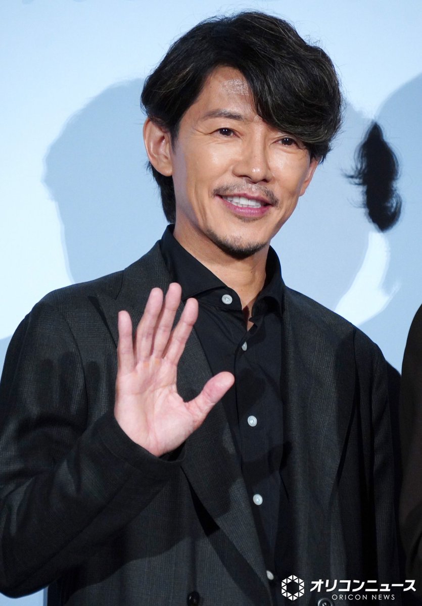 oricon's tweet photo. 藤木直人、30年ぶり“キラキラ映画”出演で自虐
「ずいぶん遠くにいっちゃった」 

道枝駿佑が即座にフォロー✨️

#うるわしの宵の月
@uruwashi_movie

https://t.co/YIHZUDxvmH https://t.co/lzxpWvAb0Q