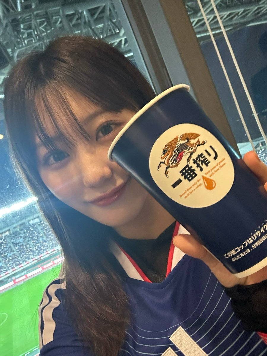miku_monmon3939's tweet photo. 勝利の乾杯🍻 https://t.co/iAVeBUJ3qw