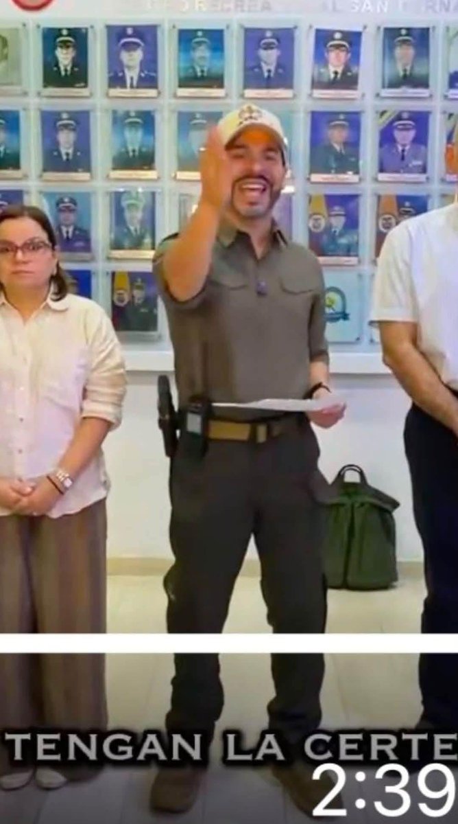 Josemariafcftb's tweet photo. Al mejor estilo paramilitar. Alias el Papucho. Su futuro, una cárcel en EEUU. https://t.co/zOoOJRNCh5