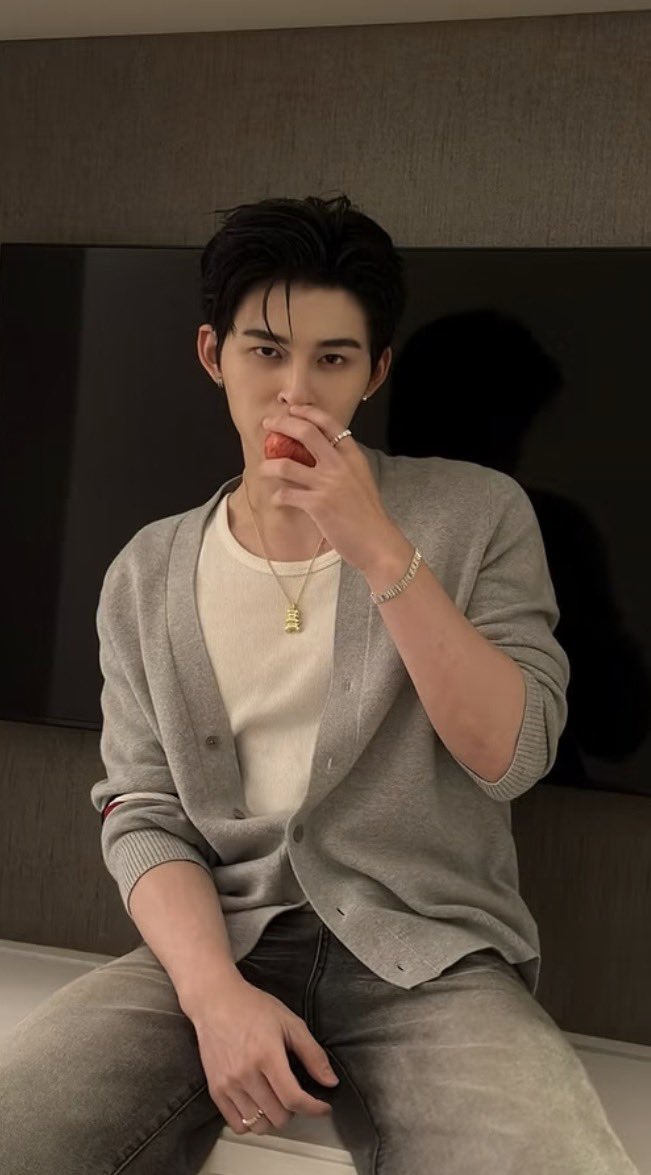 donteatjelly's tweet photo. ไม่มี apm เซตไหนที่ไม่มาดามเลยด้วยซ้ำ https://t.co/4x300I6cJc