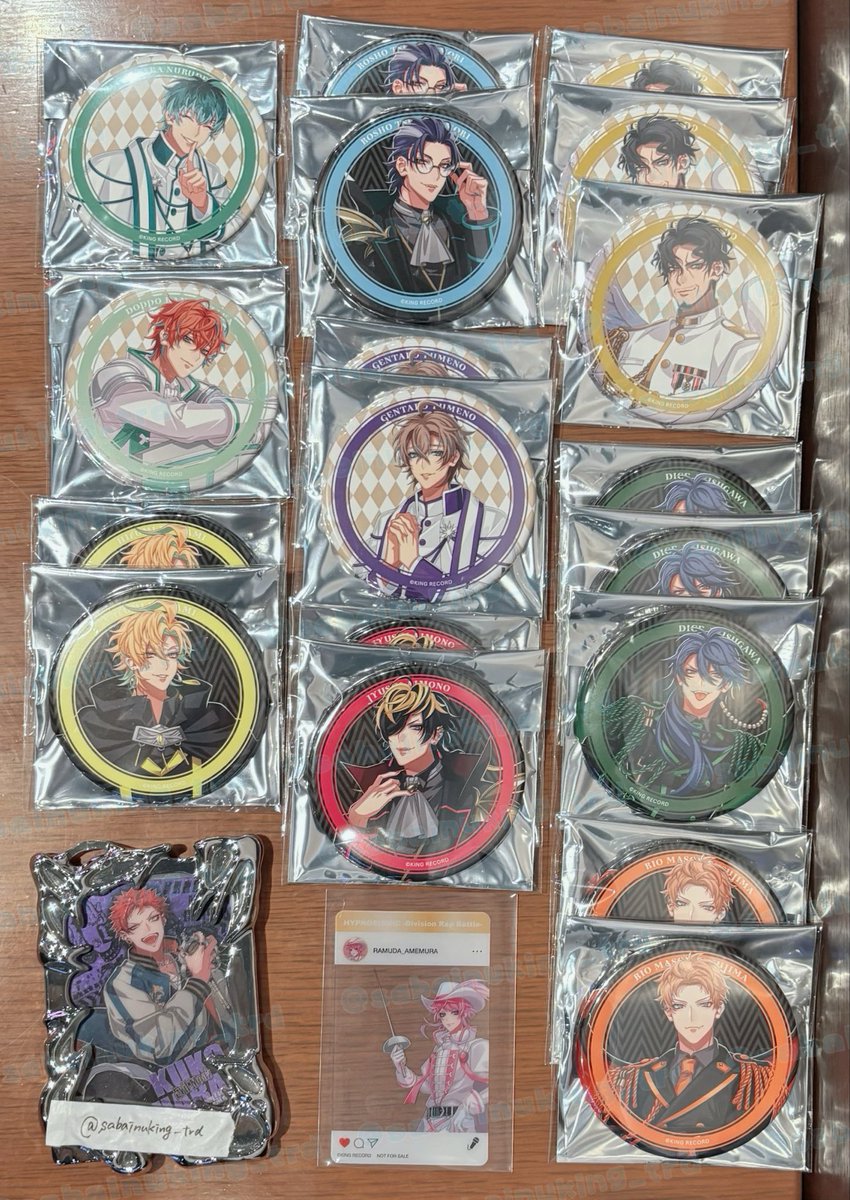 sabainuking_trd's tweet photo. 【交換】ヒプマイ ヒプノシスマイク 9th 9周年 カフェ　特典 クリアカード　缶バッジ

譲：理鶯、乱数、幻太郎、帝統、独歩、一二三、十四、簓、盧笙、零

求：空却

本日21時頃まで池袋駅周辺で手渡し希望です。
よろしくお願いいたします。 https://t.co/YKMNlwGLmR