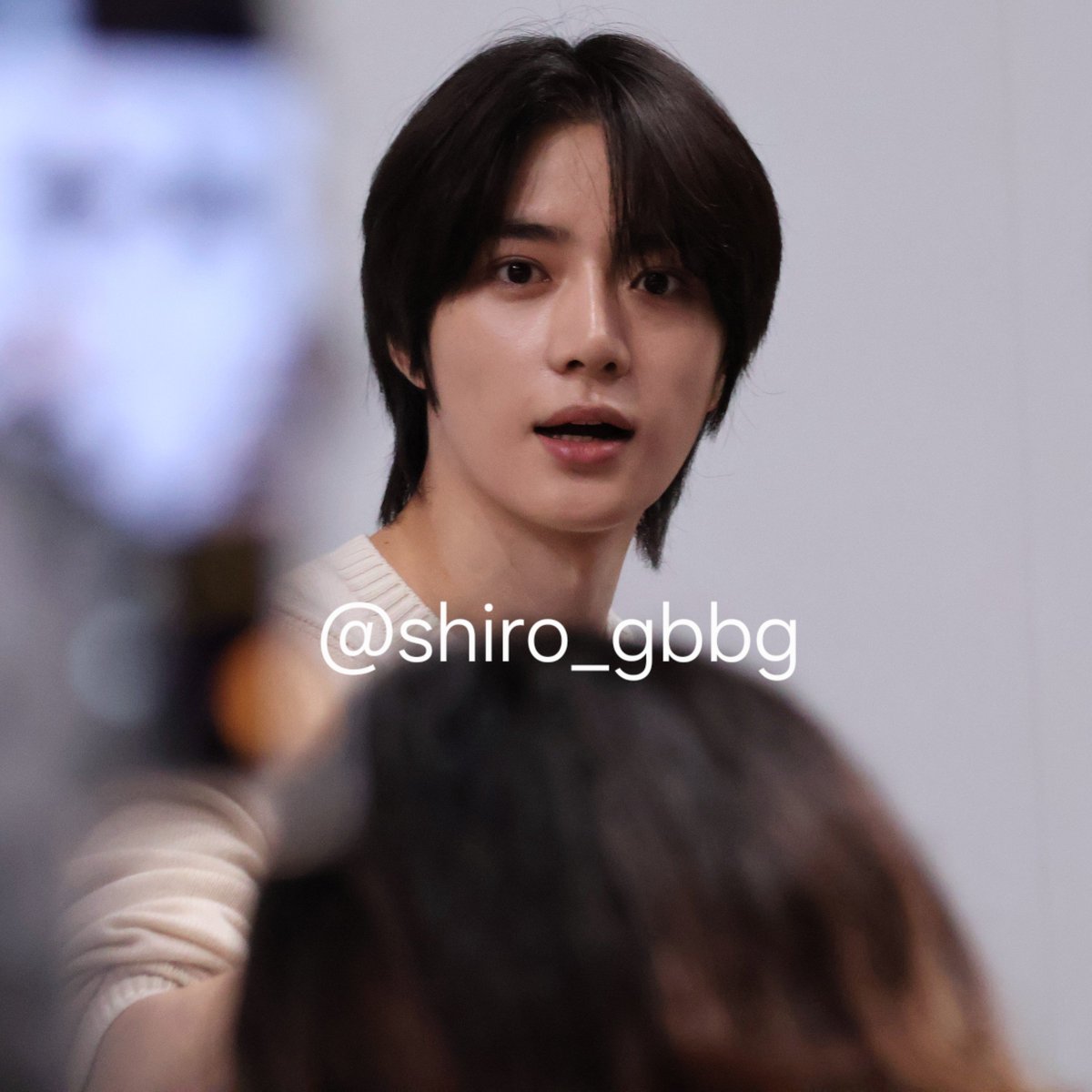 shiro_gbbg's tweet photo. 260923
セツナハナビ
プレミアムサイン会

お友達の協力のお陰で見つけてくれた風に撮れた💓
귀여운 강아지🐶🩷🩷

#beomgyu
#TXT_BEOMGYU
#투바투범규 https://t.co/dItChIjqJo