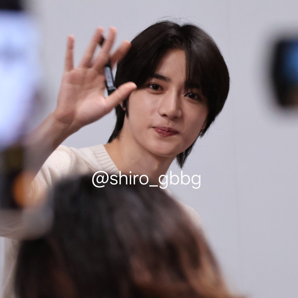 shiro_gbbg's tweet photo. 260923
セツナハナビ
プレミアムサイン会

お友達の協力のお陰で見つけてくれた風に撮れた💓
귀여운 강아지🐶🩷🩷

#beomgyu
#TXT_BEOMGYU
#투바투범규 https://t.co/dItChIjqJo