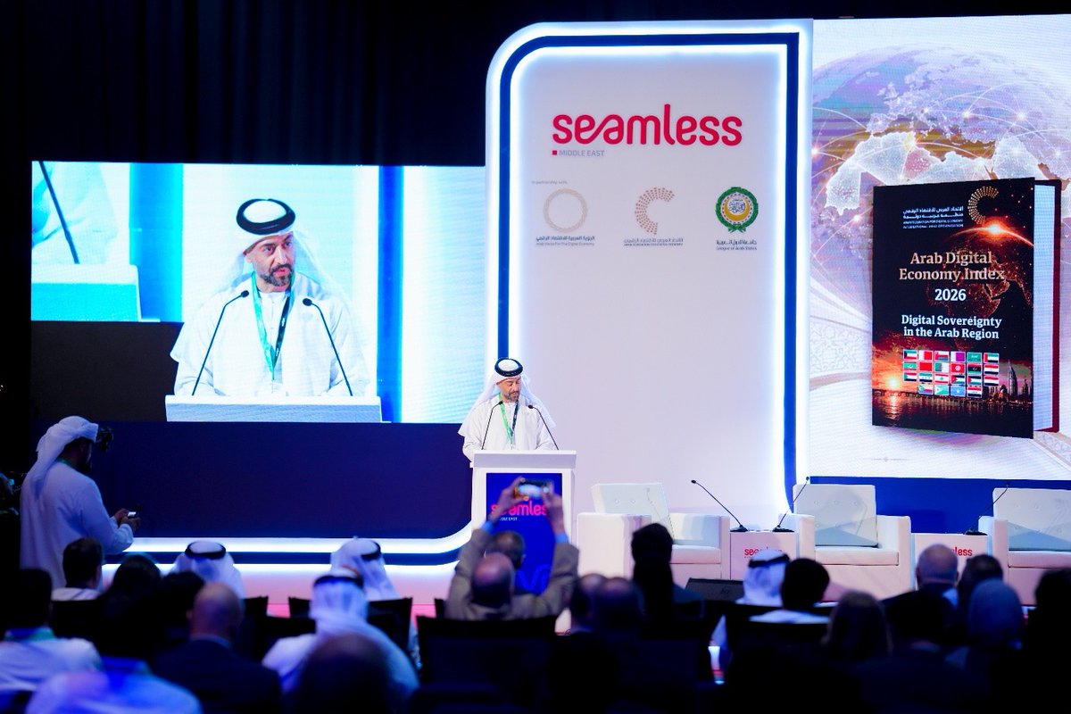 arabfde's tweet photo. Chairman of #ArabFederationforDigitalEconomy:
The digital economy is entering a new era shaped by AI, data, automation and robotics — transforming production, markets and the future of work

📎Details: https://t.co/s4M9KxRNzC

#LeagueofArabStates
#ArabDigitalEconomyVision
#ArabDigitalEconomyIndex
#DigitalEconomy
#AI
#FinTech
#DigitalCommerce
#DigitalTransformation
#DigitalPayments
#Innovation
#Dubai
#UAE
#ArabCountries
#ArabEconomy
#GlobalEconomy
#SeamlessMiddleEast2026
