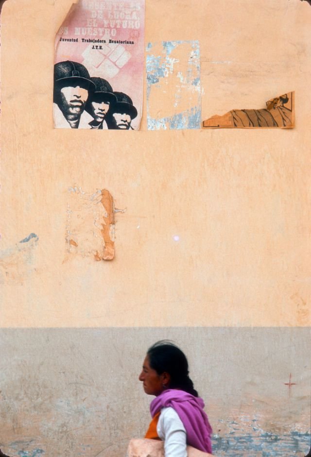 eyeonaxis's tweet photo. While other photographers where looking to postcard historic places, or to photograph stereotypical views of Latin America, Marcelo Montecino was exploring the margins of Quito and capturing the raw textures and moments from the streets. 

Ecuador, 1970-80s https://t.co/7mu4BtNZP4