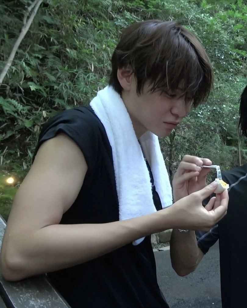mjmndss's tweet photo. อยากแต่งฟิคแฝดพี่สุดกึง แฝดน้องแบ๊วกุบ ---เหมือนจะชอบแฝดน้อง แต่ไป ๆ มา ๆ จบที่---xแฝดพี่ https://t.co/P6zltoyo2A