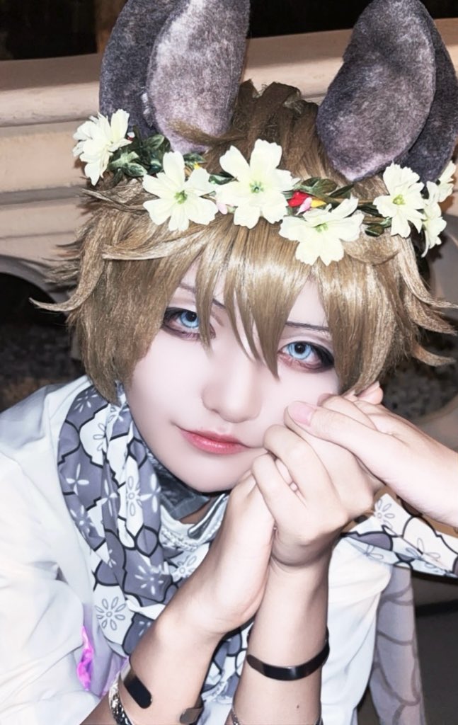 razu_cos0529's tweet photo. へぇ､､､??
           オレ以外に興味あるん���ね
 #Dハロ仮装2026 #Dハロツイステ仮装 https://t.co/3pEc9qc2Bt