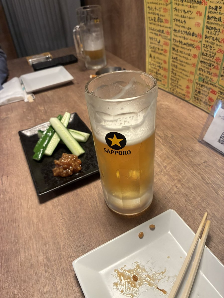 ojijida's tweet photo. 今日も同級生呑み🍻
奢って頂きます‼️
ありがてぇー https://t.co/4BiK79bJ8N