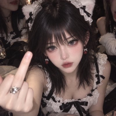 xwka9's tweet photo. 换了一个带有攻击性的头像表达我上网的时候真的攻击心很强（但我不开炮（因为骂不过）） https://t.co/5cWLK49tFb