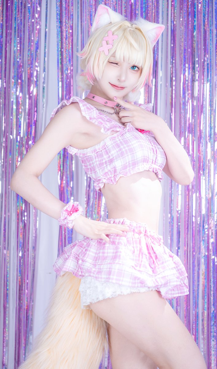 riha_amase's tweet photo. #FWMCpic #ホロクル12th
ひとりでフワモコちゃんしてみた✨✨🐾
どうかな～？BAUBAU🩷🩵🐾 https://t.co/WZamhyb8KQ