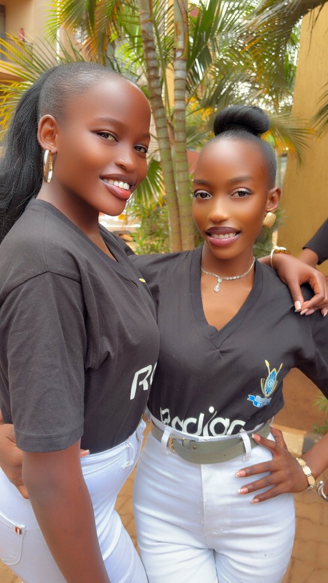 EricaSanyu033's tweet photo. Happy birthday beautiful queen Nanono blessings follow you always and forever.
Miss heritage Buganda 
Miss Kyadondo
Miss Africulture
On this beautiful day I celebrate you my dear friend ❤️❤️🤗🤗💃🏼 https://t.co/zOcPAaoGvI