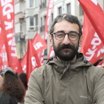 yolculukgazete1's tweet photo. NATO zirvesi bahanesiyle tutuklanan Berkay Ustabaş’a 6 ay görüş yasağı!

'NATO zirvesi öncesi güvenlik tedbirleri' bahanesiyle Marmara 2 Nolu Hapishanesinde tutuklu bulunan Devrimci Gençlik Dernekleri Danışma Kurulu üyesi Berkay Ustabaş’a hücresinde yer alan kameraları kapattığı gerekçesiyle 6 ay yakınları ile görüş yasağı verildi

https://t.co/G4HI5XPuC3