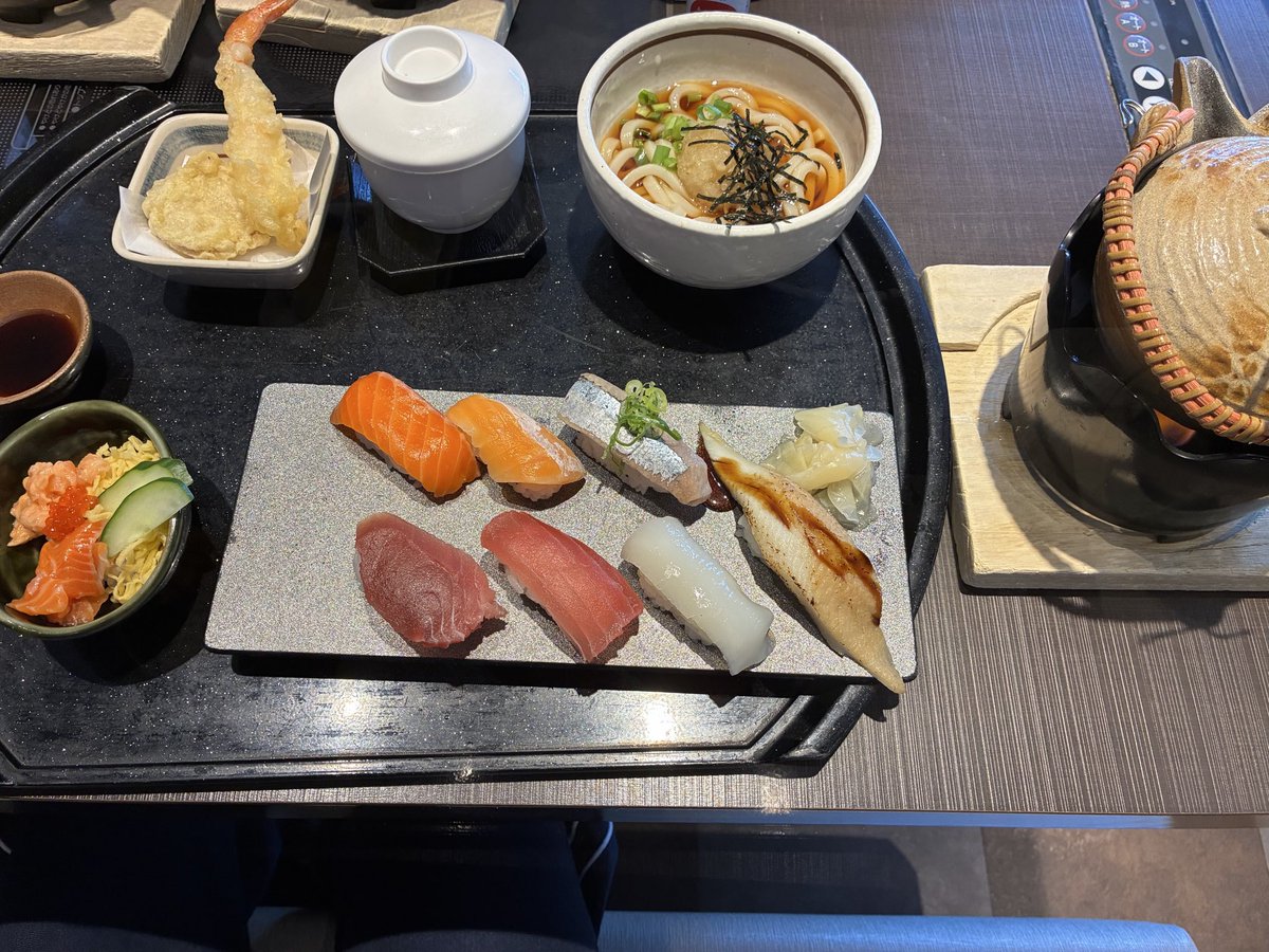 tohma6u3's tweet photo. 昼だったもの。
初めて行きました。
丁度良かったです。 https://t.co/kNVXUdMX0Q