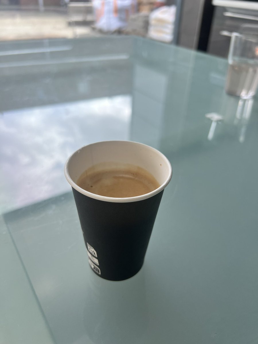 teamlente22's tweet photo. Wat een toffe service: ik had een aftopt een controle beurt voor mijn fiets verkeerd in de agenda gezet, werd ik net gebeld, waar ik bleef😱 
Direct heen gefietst, kreeg een kop koffie en ze zijn er ook al mee aan het werk. ‘Dan hoeft mevrouw niet weer op en neer te fietsen #lief https://t.co/VnipCPFKhd
