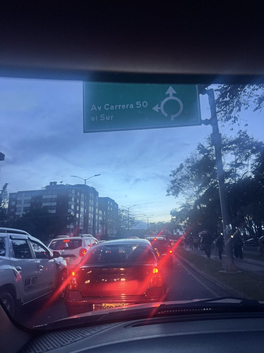 felipeqsamario's tweet photo. @SectorMovilidad 😭😭 https://t.co/1pzGhv12hd