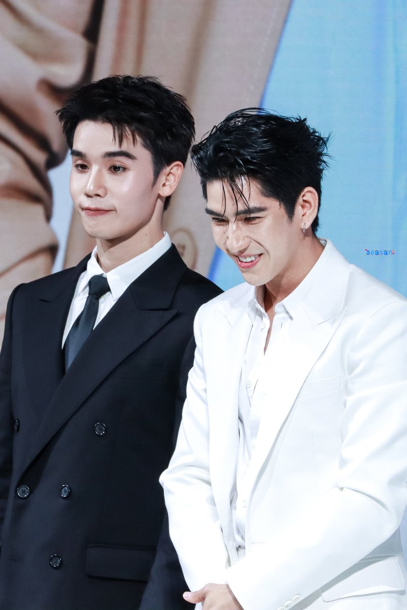 _seasan__'s tweet photo. เหมือนงานนั้นมากเลยแก สูทดำ สูทขาว สูทหล่อด้วยยย

HUAWEI WATCH GT 7 X JimmySea

#HUAWEIWatchGT7xJimmySea
#jimmyyjp #sea_tawinan https://t.co/6RWv3k7LRC