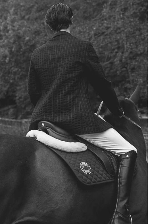 historyskeeper's tweet photo. I went riding today after a while, It was quite lonely but so relaxing https://t.co/i8AQSBGHMj