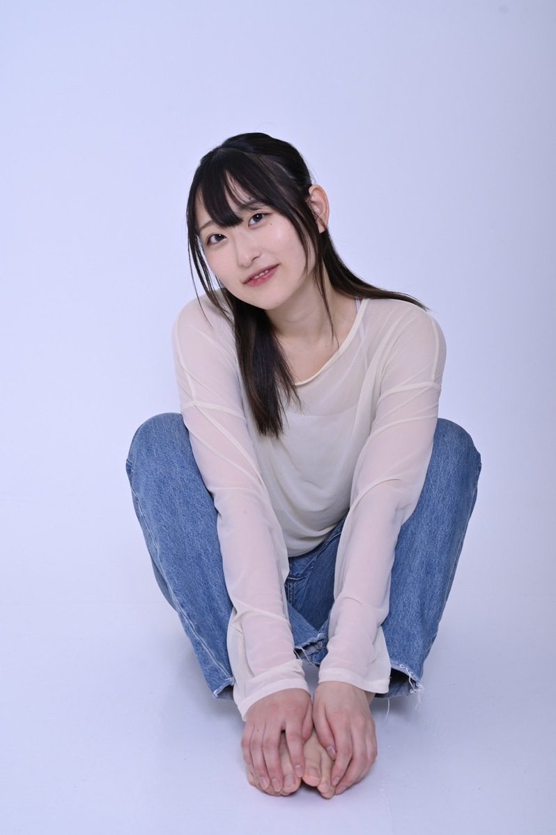 imanihitokohe_e's tweet photo. ＼キャスト紹介 ⑨／

くつかけ まな〈劇的謝罪集団ヒタイピッタンコ〉（Bチーム出演）

「作品から、お客様に何を持ち帰ってほしい？」という観点で、見終えた後の皆様を思い浮かべて言葉をもらいました。

ご予約はこちらから！（くつかけ扱い）
https://t.co/Ild0ZVCRAd https://t.co/vXAJqbxfCk