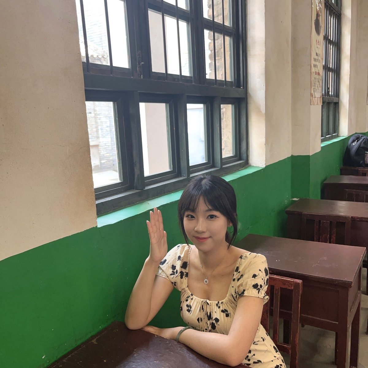 mtqcqe's tweet photo. 可不可以射在她脸上，你们都想射在哪里
#颜射 #骚逼 #反差 #母狗 #人妻 https://t.co/w4bOc2TZD0