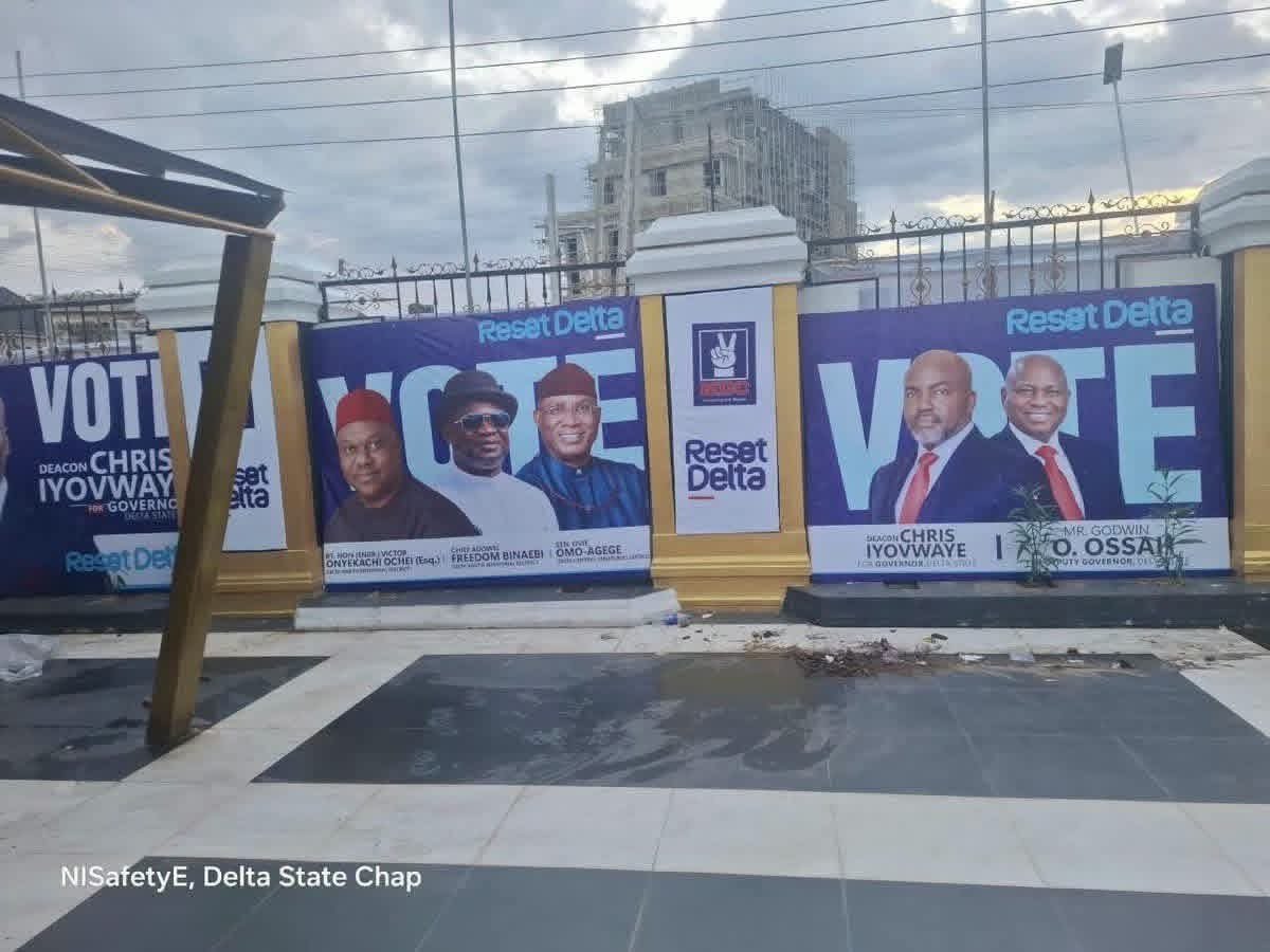 yeripros's tweet photo. This is the ambiance at the Delta State Campaign NDC Office in Asaba that Mr. Peter Obi and Sen. Rabiu Kwankwaso will be commissioning today. ✌️🔥 https://t.co/iEcTQ35kOv