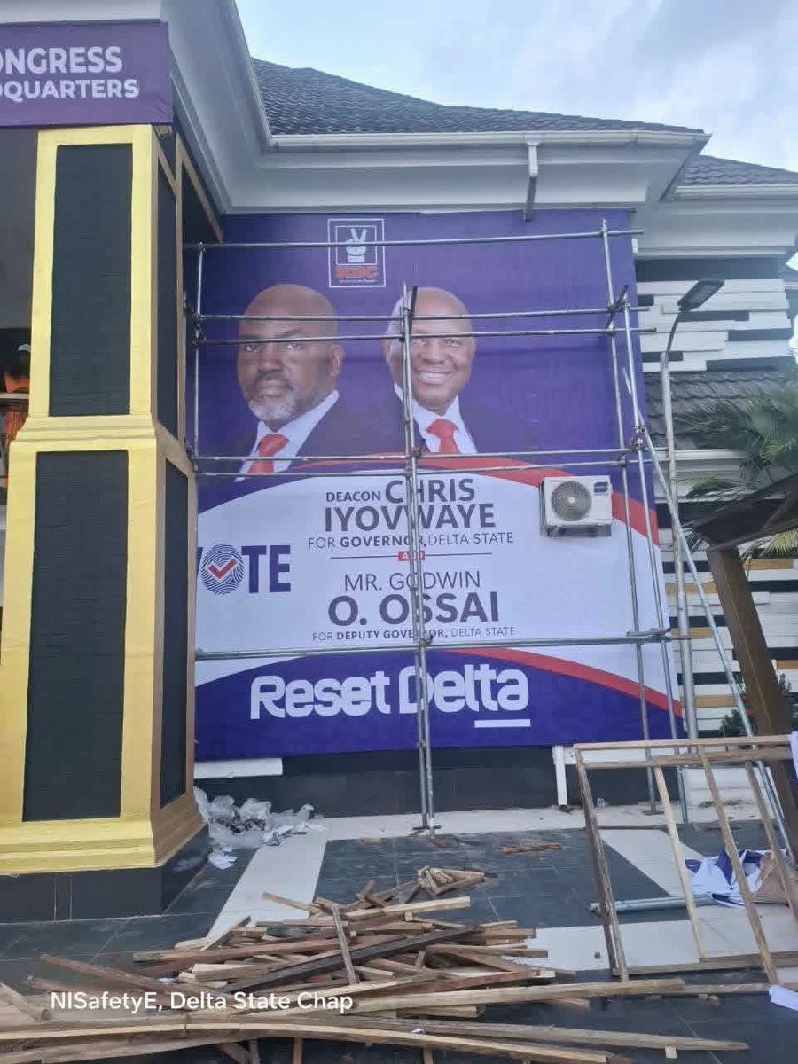 yeripros's tweet photo. This is the ambiance at the Delta State Campaign NDC Office in Asaba that Mr. Peter Obi and Sen. Rabiu Kwankwaso will be commissioning today. ✌️🔥 https://t.co/iEcTQ35kOv