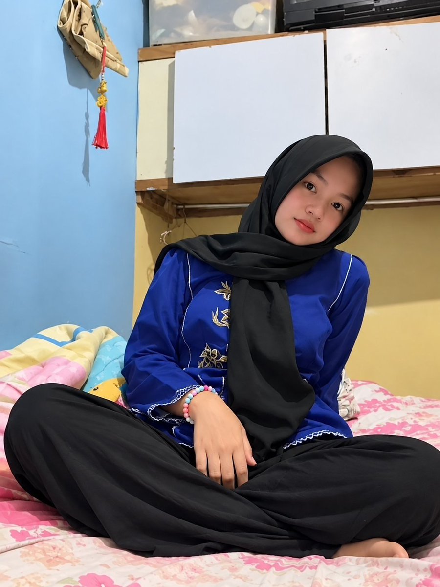 mviussy's tweet photo. masi sma
https://t.co/UueOzFiFwo https://t.co/6SJDVdzuMJ