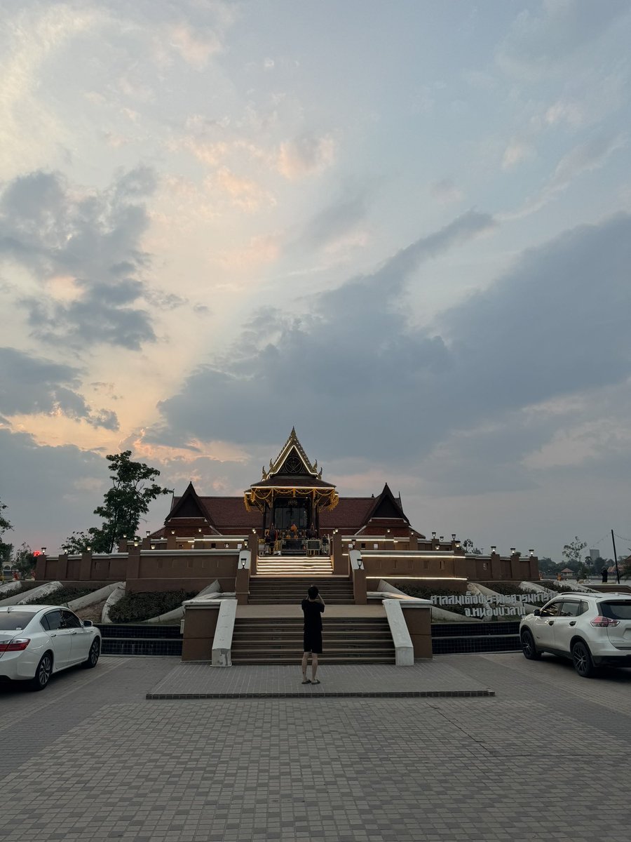 srpstt1's tweet photo. กลับมาอยู่หนองบัวคืนนึง ไปไหนได้บ้างคืนนี้ #หนองบัวลำภู #หนองบัวในเมือง https://t.co/wjXzpaBr2c