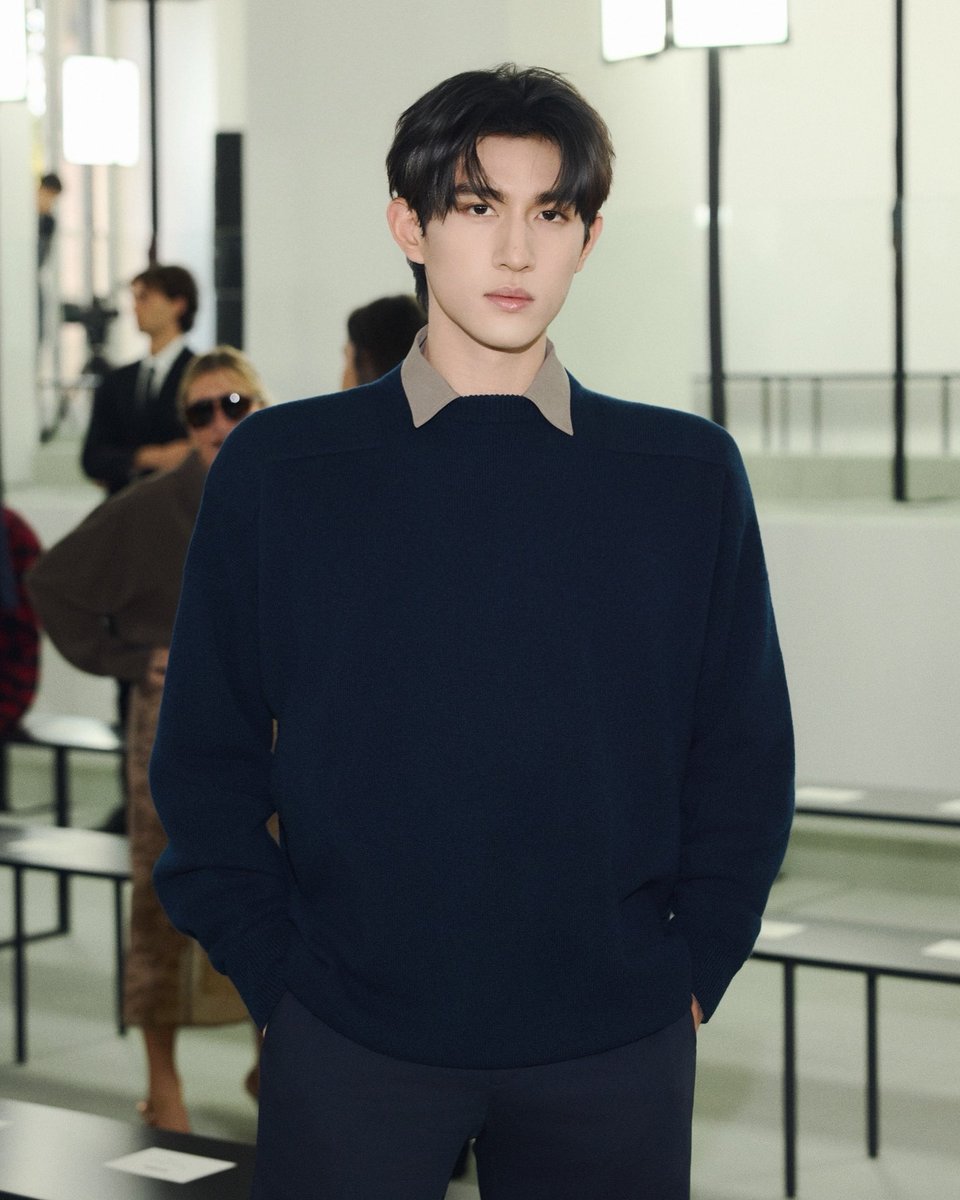 katdramalover2's tweet photo. Ayden IG Update:
The intentionality of imperfections with @jilsander 🩶

I'm obsessed with this style on him, he looks so young here ✨😍

#政瞳 #AyLio #AydenSng https://t.co/vYvowl7UA8