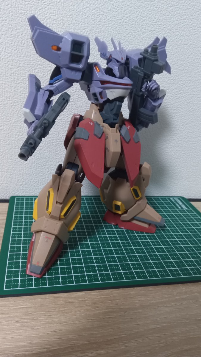 hibityf's tweet photo. 俺ケンプファー作るための小改造
まわりにパーツ付けただけだけどかっこいいからこのまま数日飾っておこう
( ¯ ꒳​ ¯  ) https://t.co/XdK9naWjbc