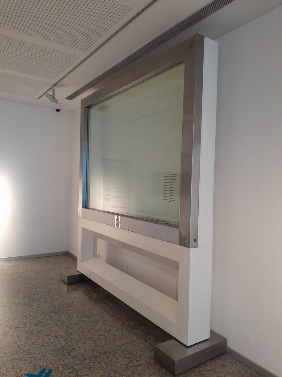 SoyFeudaleM's tweet photo. El Patrimonio Histórico es propiedad de los ciudadanos, no de gobernantes  ¿Dónde está la bandera del Operativo Cóndor del Museo Malvinas? https://t.co/ZaLtITmry5