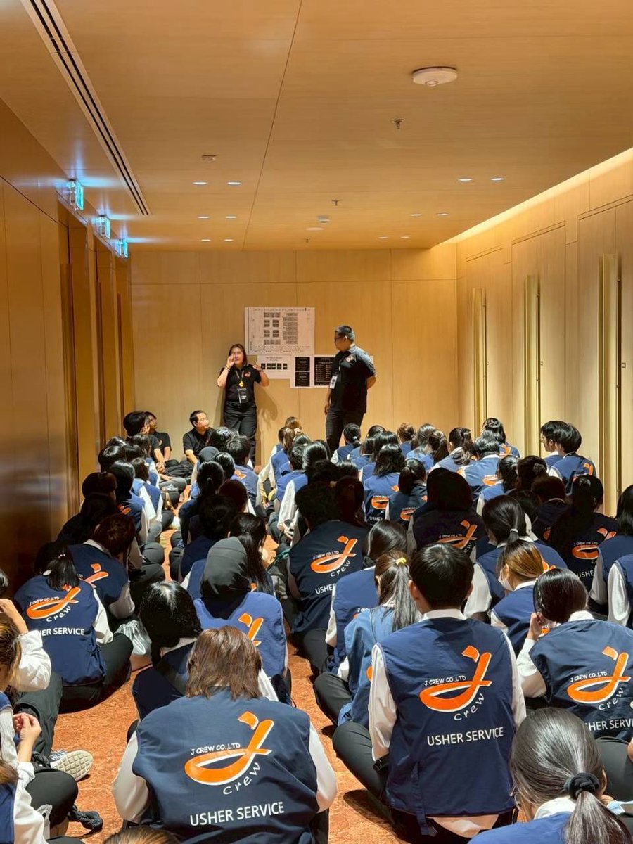 JCrewStaffUsher's tweet photo. Job : The Titans Concert
Venue : ศูนย์การประชุมแห่งชาติสิริกิติ์
Date : 20-21.06.2026 
Client🙏🏻 Zapp world / เอ็นเซ้นเท็ต / Monday on December

Special Thanks🤍 The Security Af Team
Thanks Team🧡 Staff / Usher

#THETITANSCONCERT
#Jcrewteam
#Jcrewfamily https://t.co/FNugZCRlXi