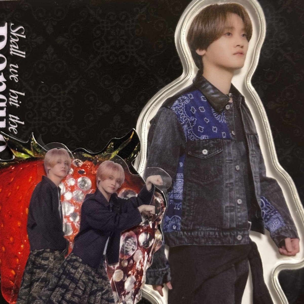 lxp2_q's tweet photo. アクスタとフレークシールにゃわちこい🥺 https://t.co/NtUonSxVTF