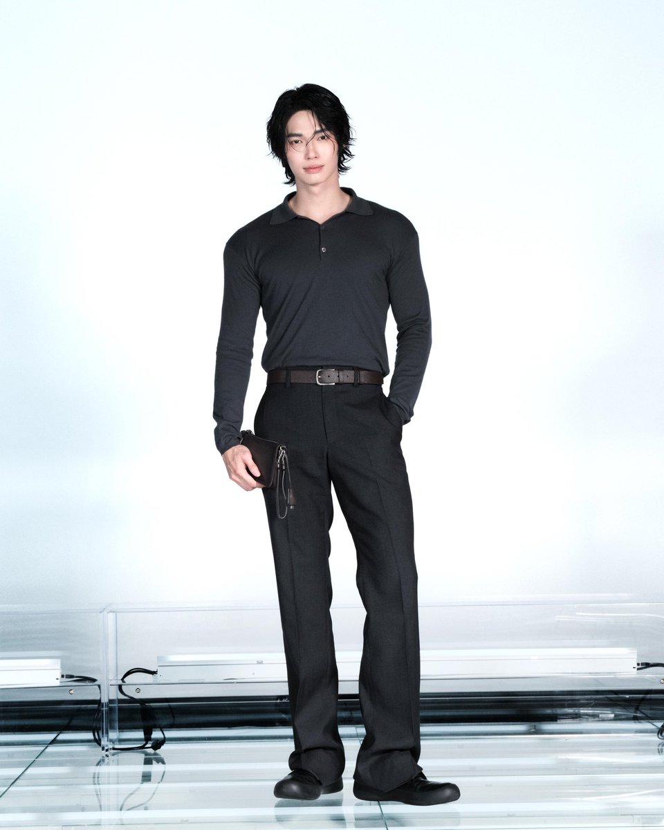 myyoursmile's tweet photo. ชีสมมงกับที่ป้ามิวเลือกมาจริงๆ

WIN DEFINES PRADA SS27

#PRADASS27xWIN #PRADASS27
#Prada #PradaxWin #winmetawin 
@Prada @winmetawin https://t.co/SSWwO0Y24y