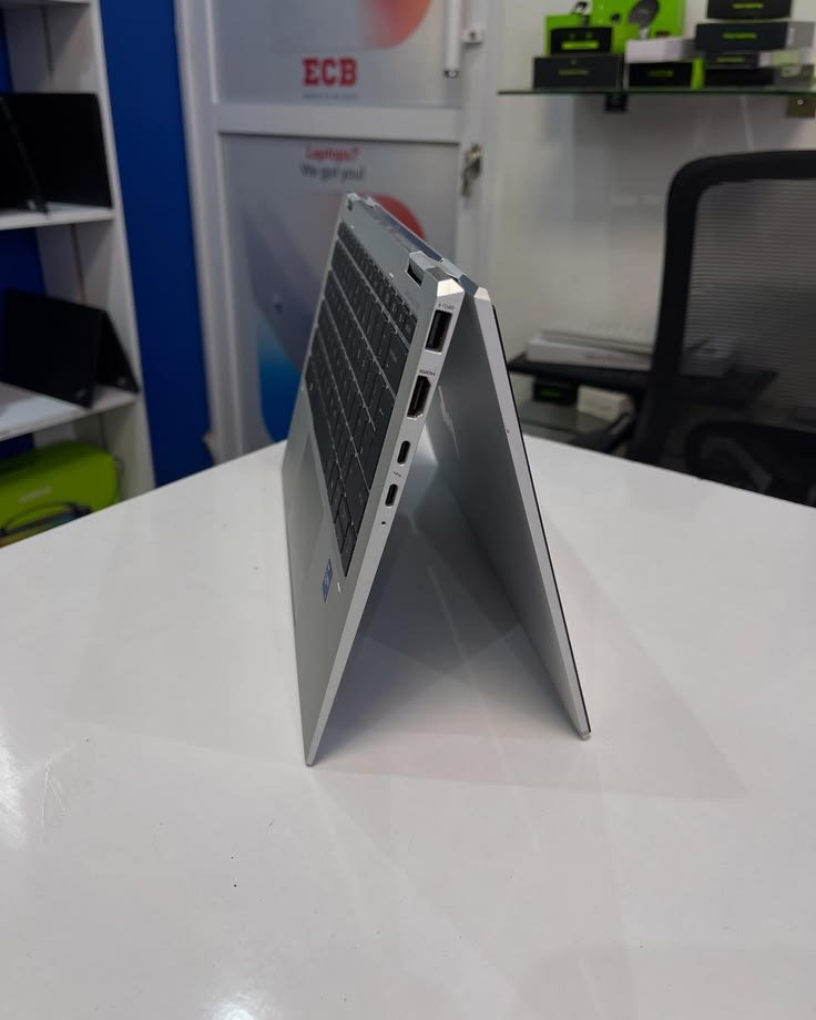 heismuzoo's tweet photo. HP Elitebook 1030 G8
^ 11TH GEN X360 TOUCH
Windows 11/10pro + Ms Office
Processor Intel Core i7 vPro
Storage 512GB SSD
^ Memory 16GB RAM
With Intel lris Xe Graphics
Screen size 13.3" FHD
Base speed 3.00GHz
^ Gift Bag + Earphones
^ Selling Price ugx 1.5M
0770130520 https://t.co/HbGB1NahEZ