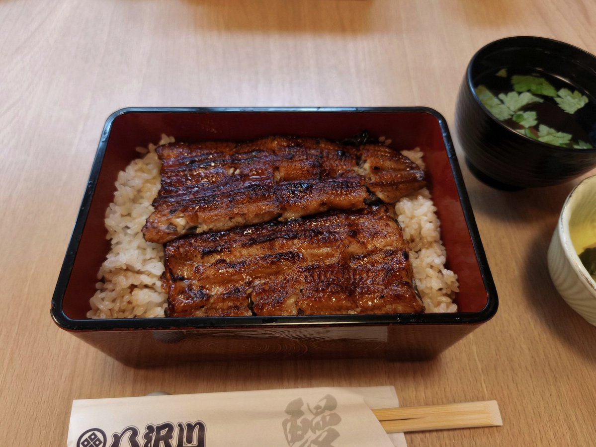 Jackson582maiko's tweet photo. まじで月曜日帰れんのかな。飛行機の保障とかあればいいんだけど https://t.co/uOAaJ2iAae