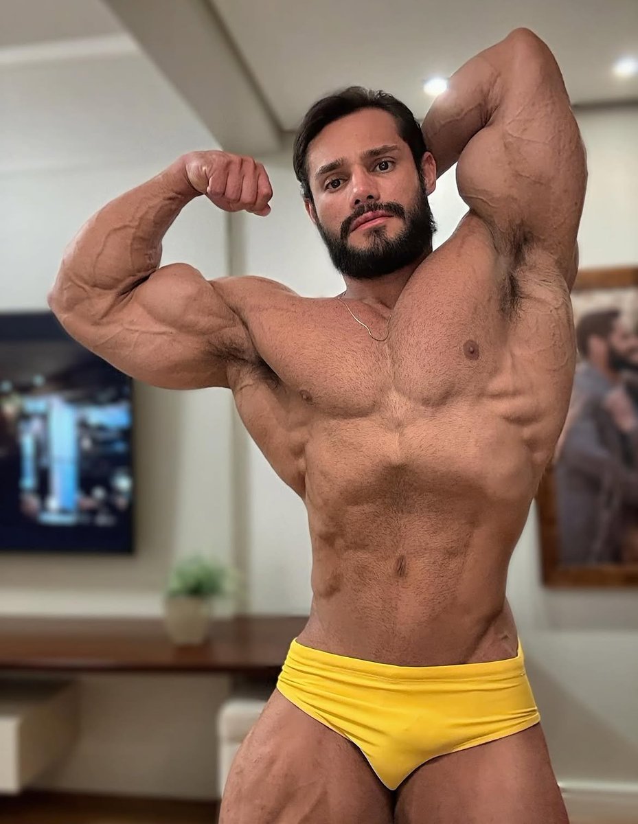 alpharodri90's tweet photo. Tired of watching from the sidelines? Private cam is available.👿💪🏻👑 https://t.co/aizJiOWboF