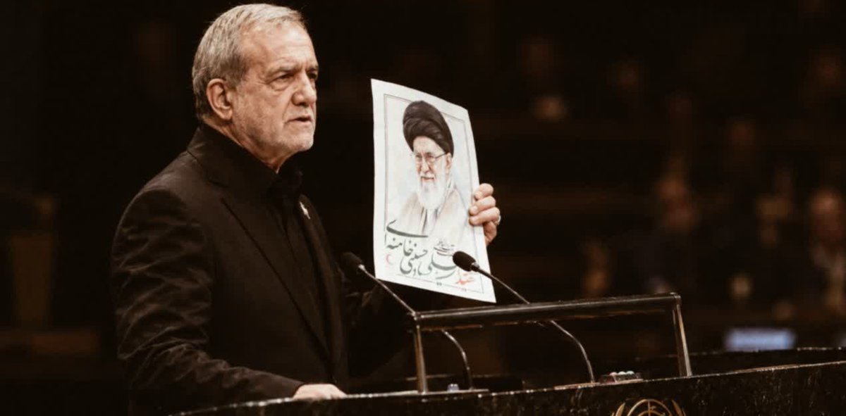 Sniper1370's tweet photo. حالا شدید رئیس جمهور مردمی و ایران دوست
#صدای_ایران https://t.co/fp08lTwW0C